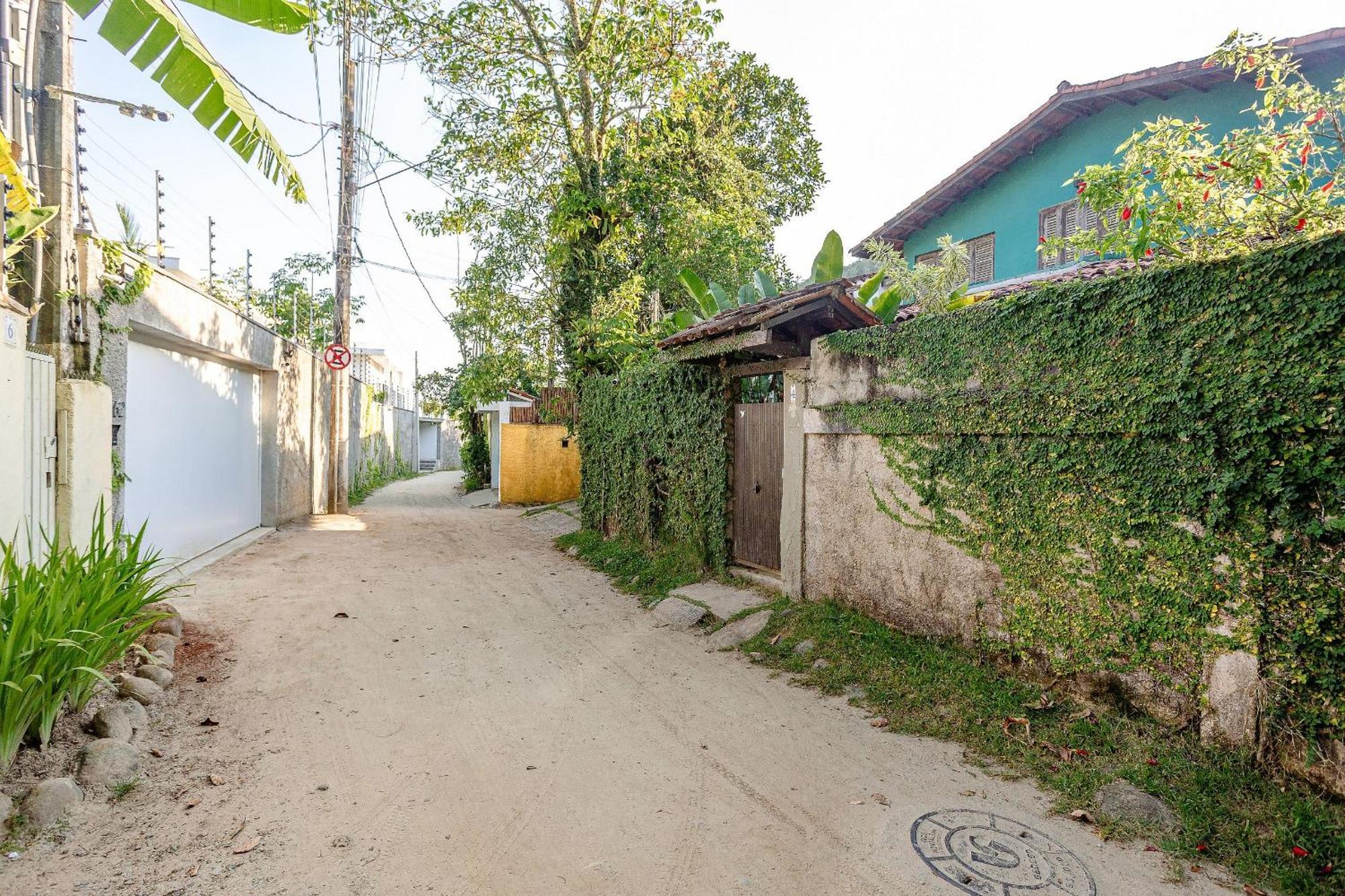 Casa Dos Passaros Na Areia A 20M Da Praia Da Baleia Com 3 Suites E 1 Dorm, Com Ar Condicionado, Wifi, Smart Tv, Cozinha Completa E Churrasqueira Сан-Себастьян Экстерьер фото